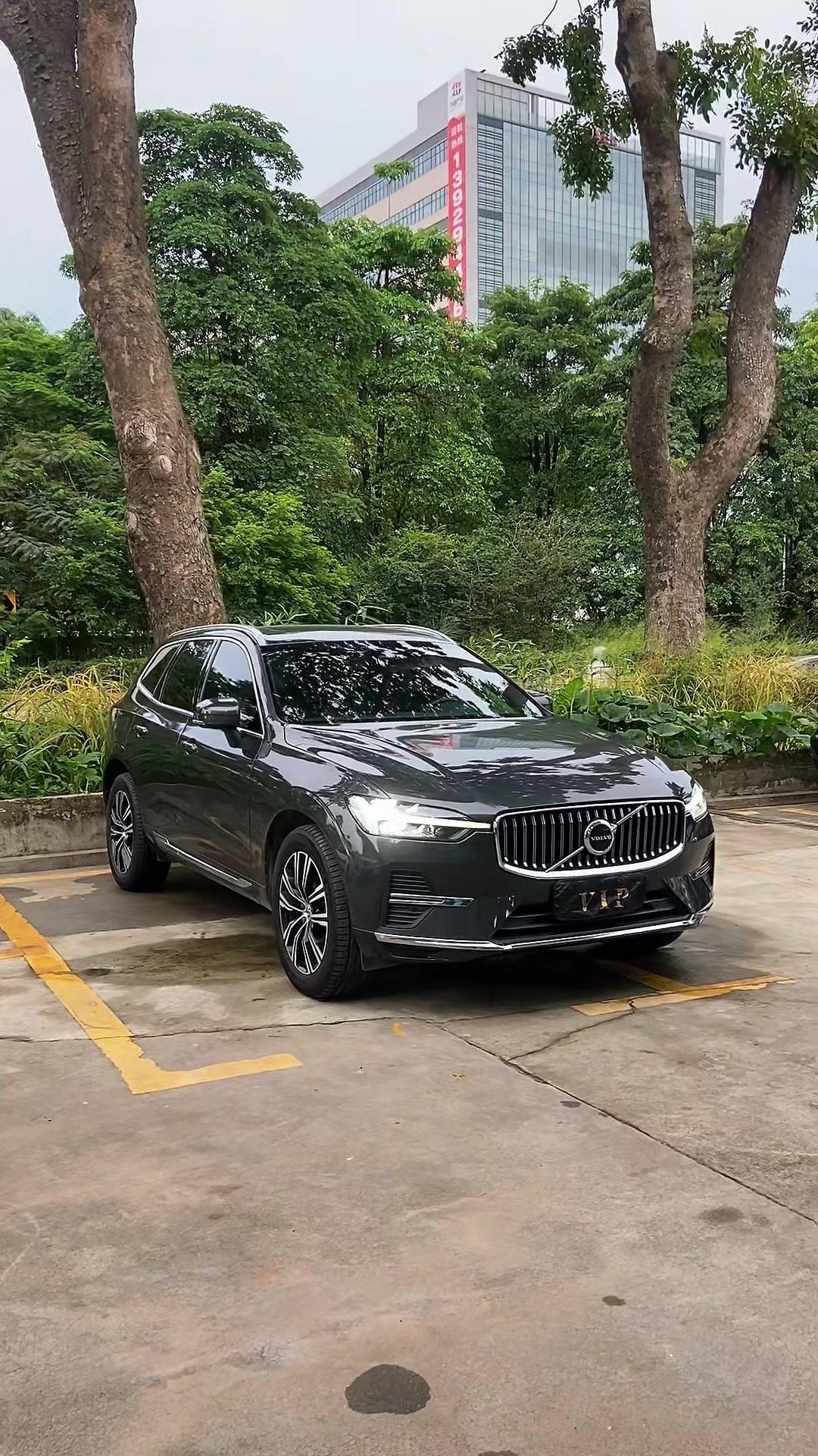 沃尔沃XC60 PHEVT8 四驱长续航智远极夜黑版展示图1