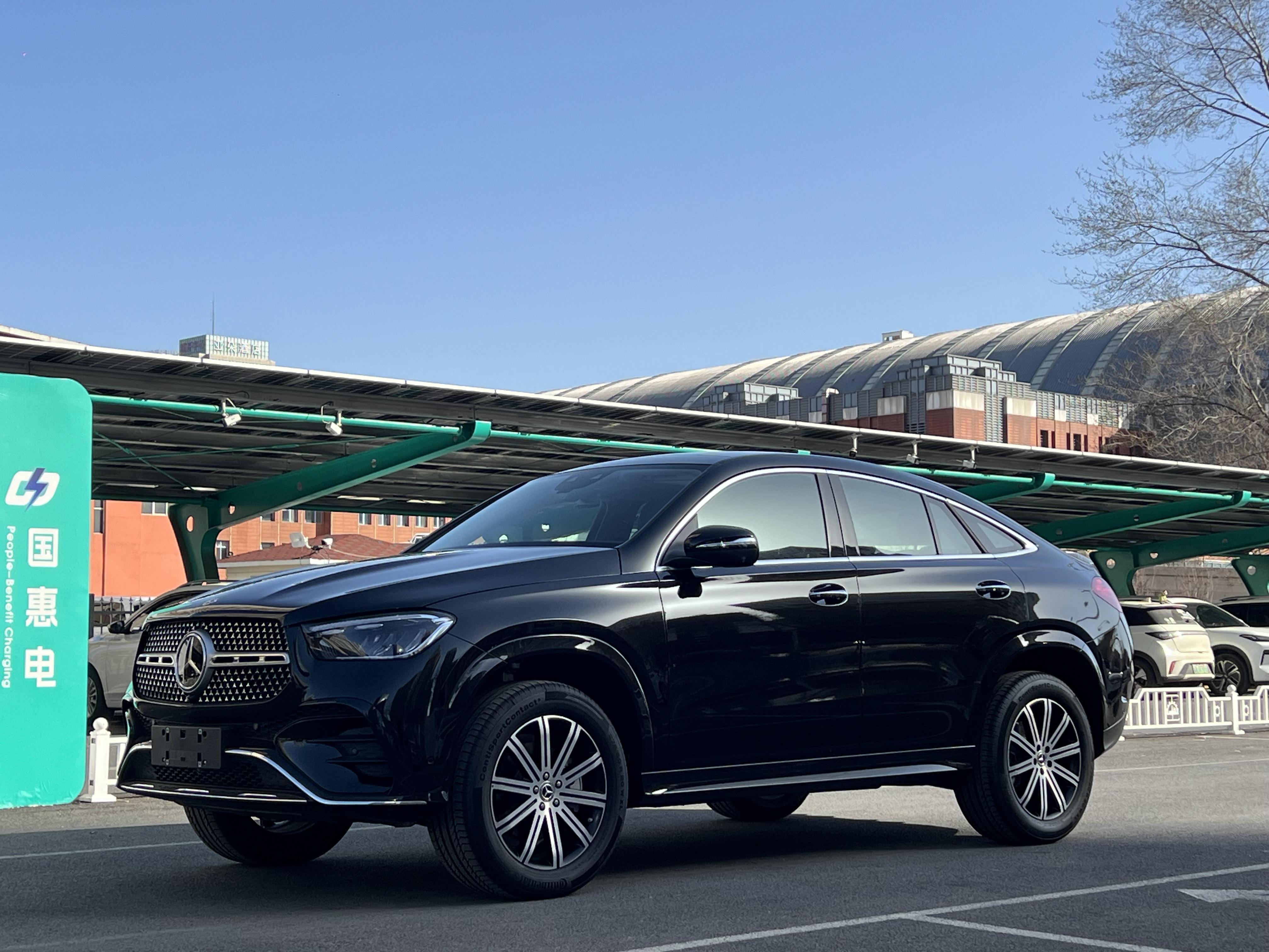 奔驰GLE 350 4MATIC 时尚型展示图3